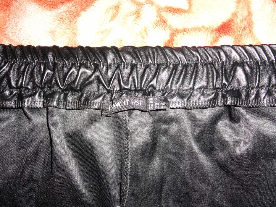 Трендовые кожаные шорты «I Saw It First» (р.S/M эко кожа)