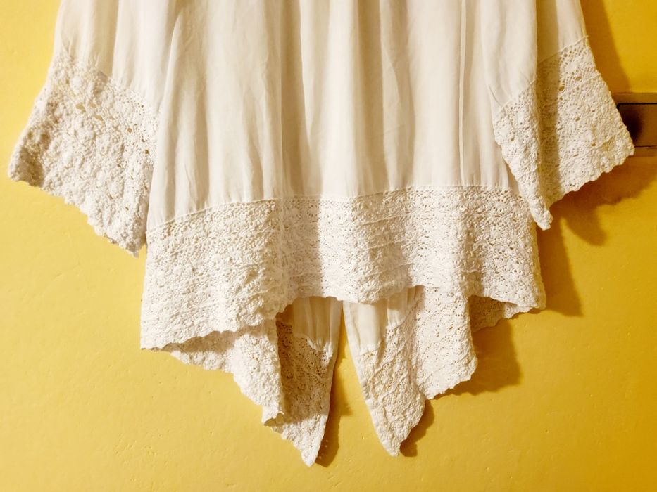 Lykkelig biała bluzka narzutka boho, folk rozmiar L uniwersalny.
