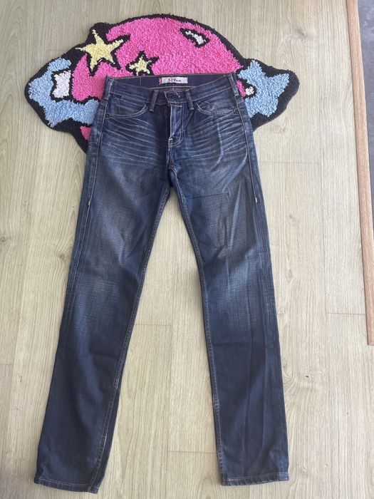 Levis 519 slim W28 L32 / EU 38