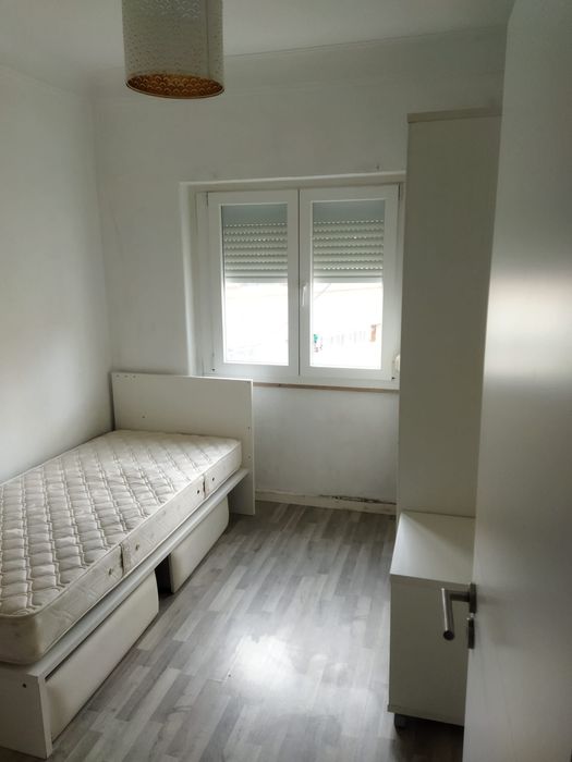 Quarto para arrendar