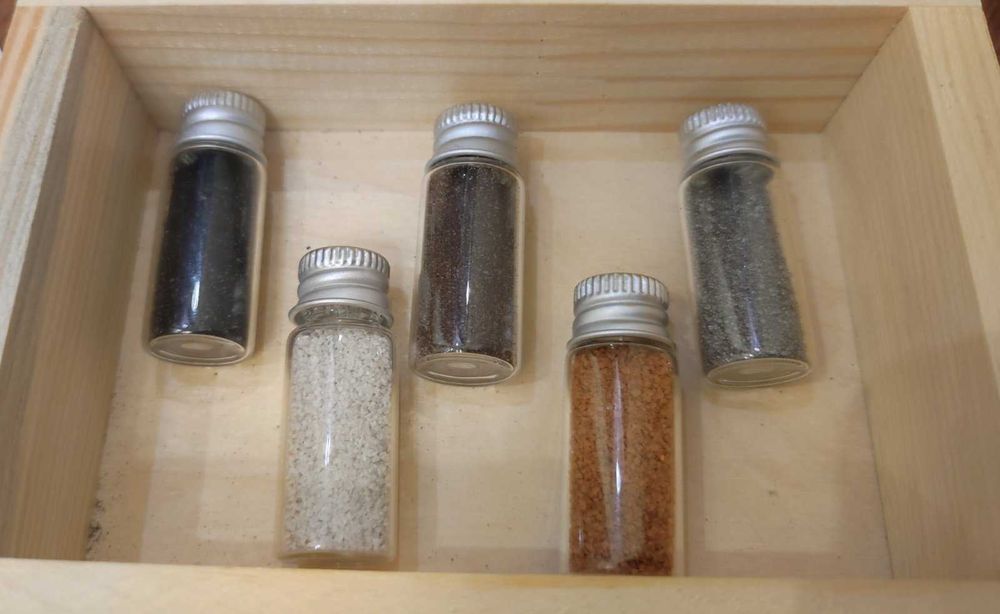 Цветной песок кварцевый. Кварцевый цветной песок. Песок цветной 25 кг