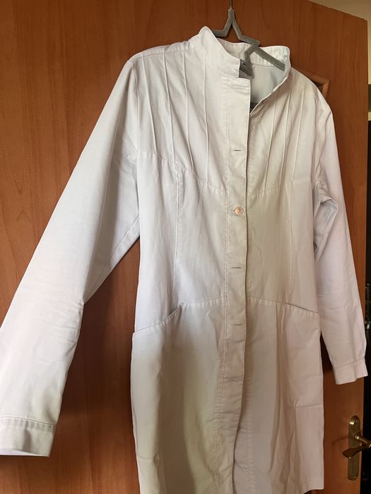 Халат медичний білий