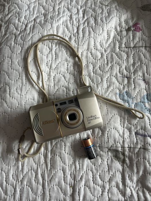 Aparat cyfrowy nikon na klisze