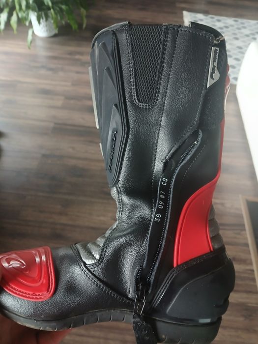 Sprzedam buty firmy forma