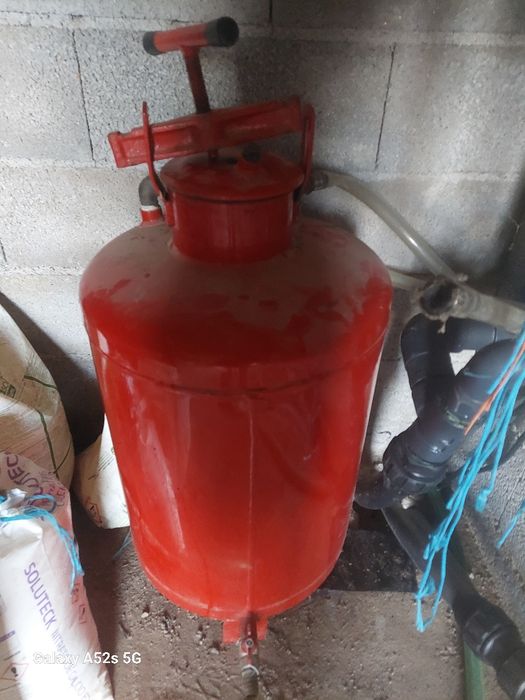 Adubador de rega 100 l