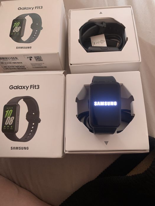 Vendo 2 smartwatches Samsung Galaxy Fit3