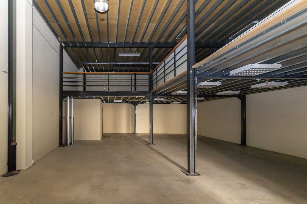 Armazém C/ Escritórios no Barreiro