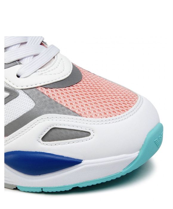 Armani женские кроссовки 39р