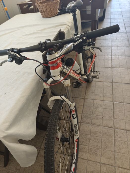 Vendo bicicleta BTT