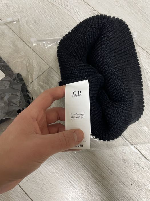 Шапка c.p company, сп компані