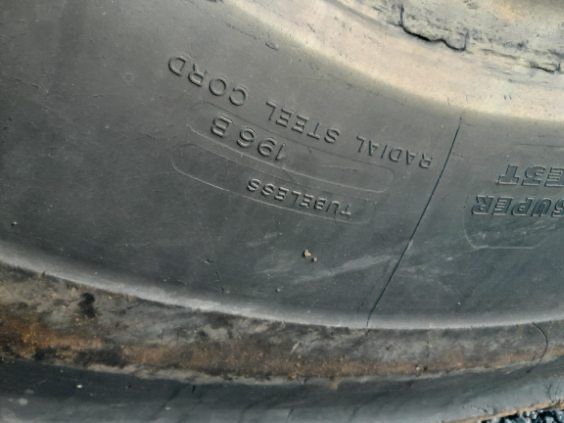 Opony 850/65r25 michelin