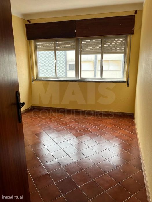 Apartamento T3 no centro das Caldas da Rainha com elevador