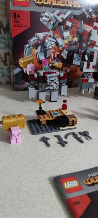 LEGO Minecraft 21163