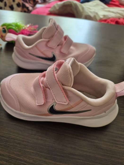 Дитячі кросівки найк.