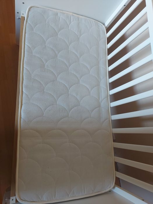 Berço / Cama de grades