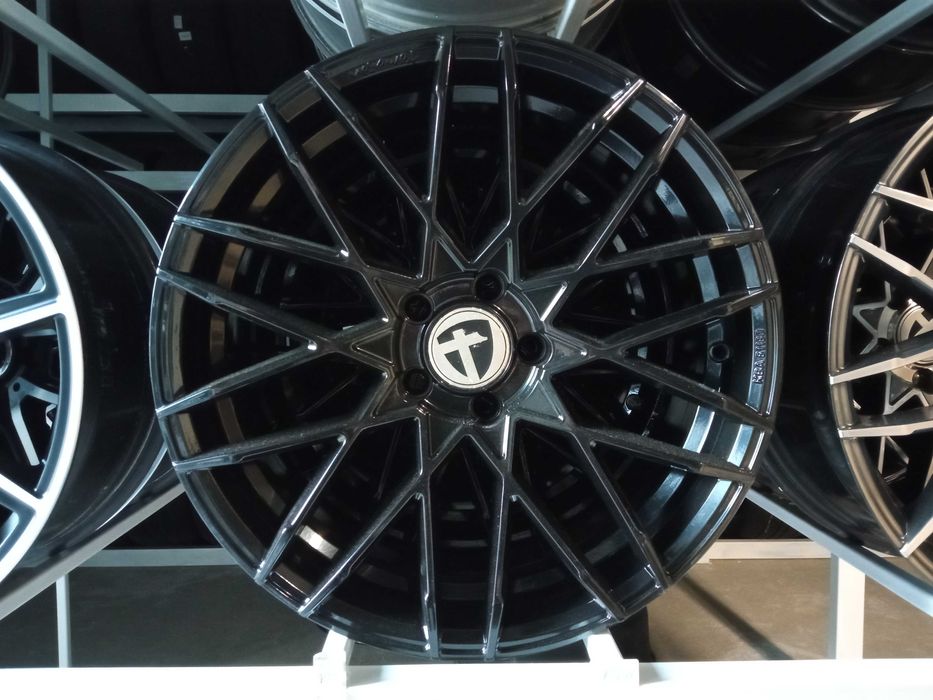 Felgi Tomason TN19 19cal 5x114,3 et40 Toyota Honda Renault Hyundai Kia