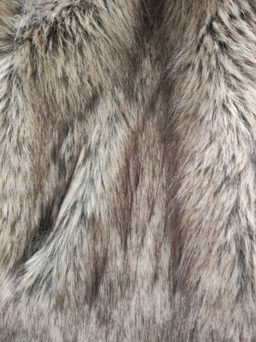 Casaco peludo Stradivarius NOVO