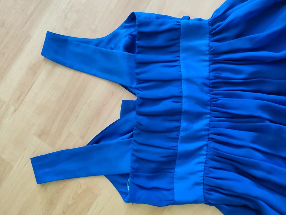 Sukienka w chabrowym kolorze