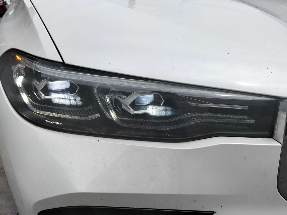 Розборка BMW X7 G07 2019 xDrive запчастини разборка БМВ Х7 Г07 двигун диски двері капот фара
