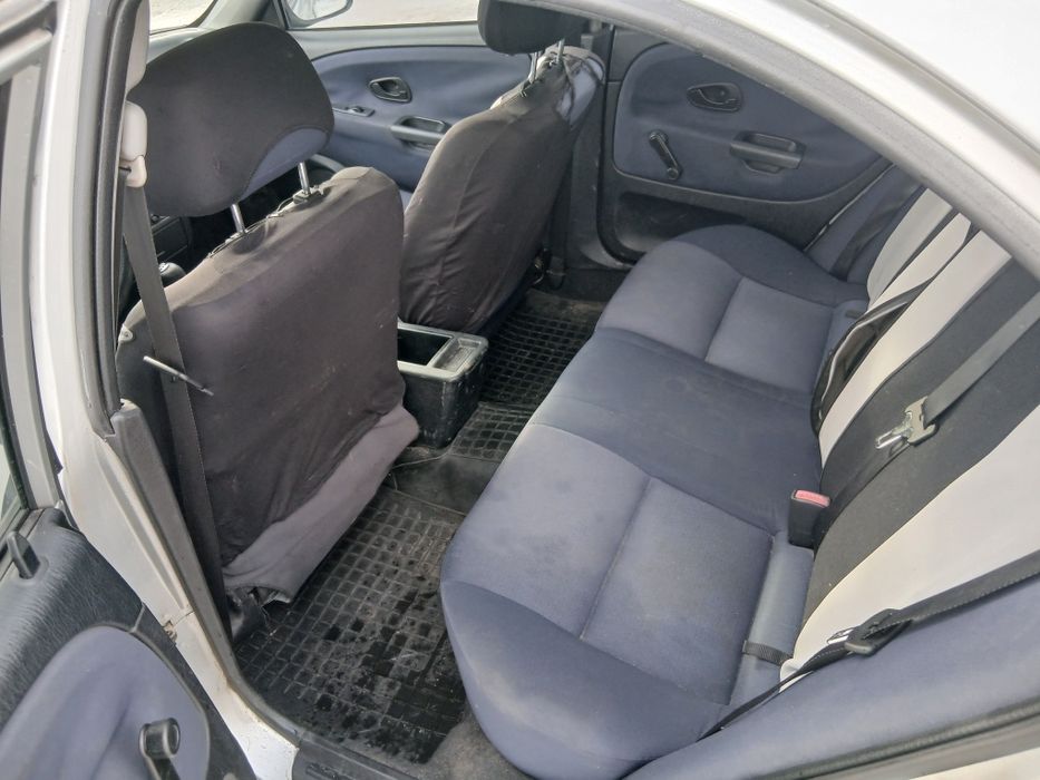 Продам мітсубісі карізма