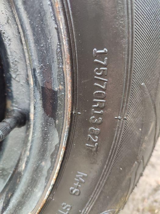 Продам зимню резину