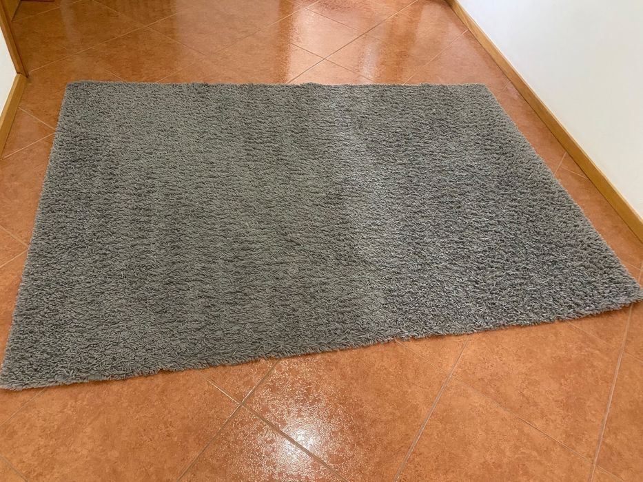 Tapete 1,33 x 1,95 cinza
