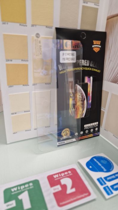 Hartowane szkło HARD 2.5D do Iphone 16 Pro Max / 17 Pro Max (mocniejsz