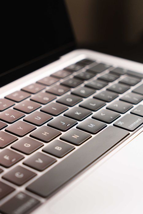 Laptop MacBook Air M2 / Idealny Stan / Gwarancja / 8GB RAM, 256 GB