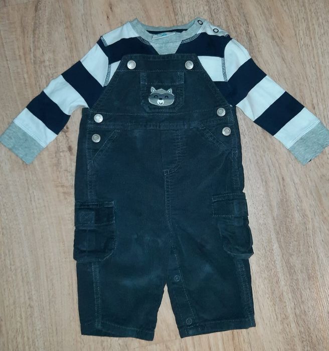 Carters,Topo mini komplet spodenki i bluzeczka rozmiar 74