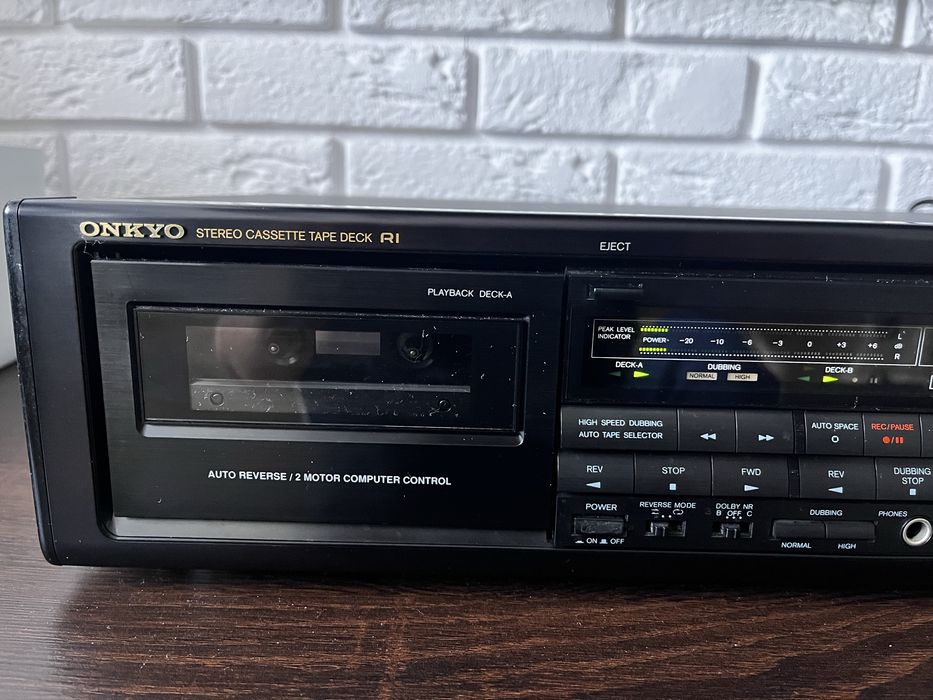 Stereo Cassette Tape Deck RI.  ONKYO  TA-RW20.