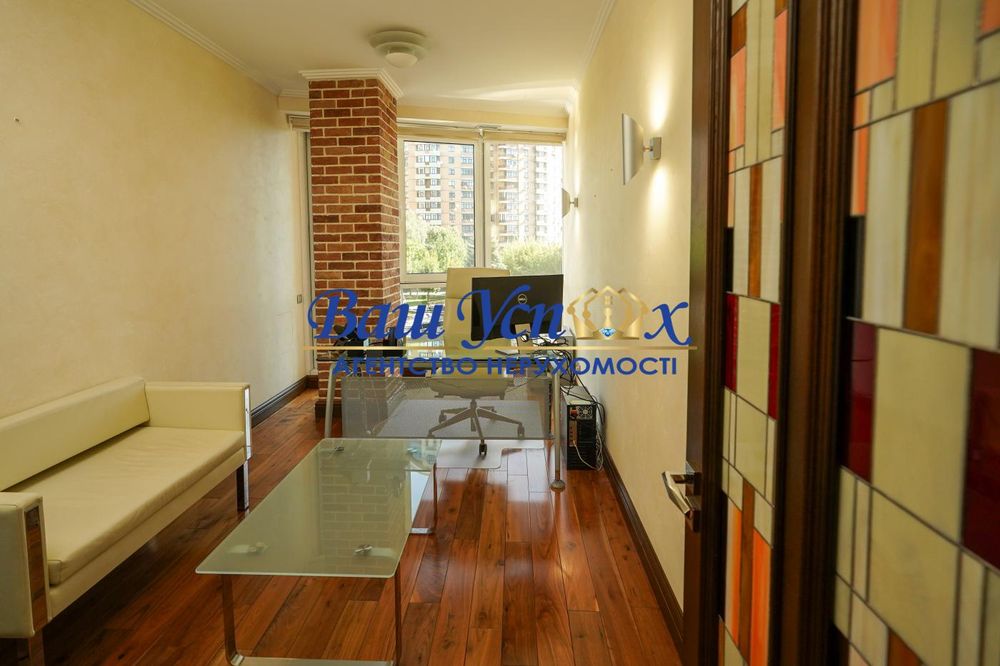 Продаж офicу  Староноводницкая 13 б , метро Печерск . Tsarsky