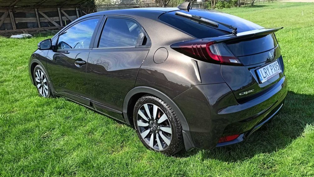Honda Civic ix 1,8 5DR elegance connect