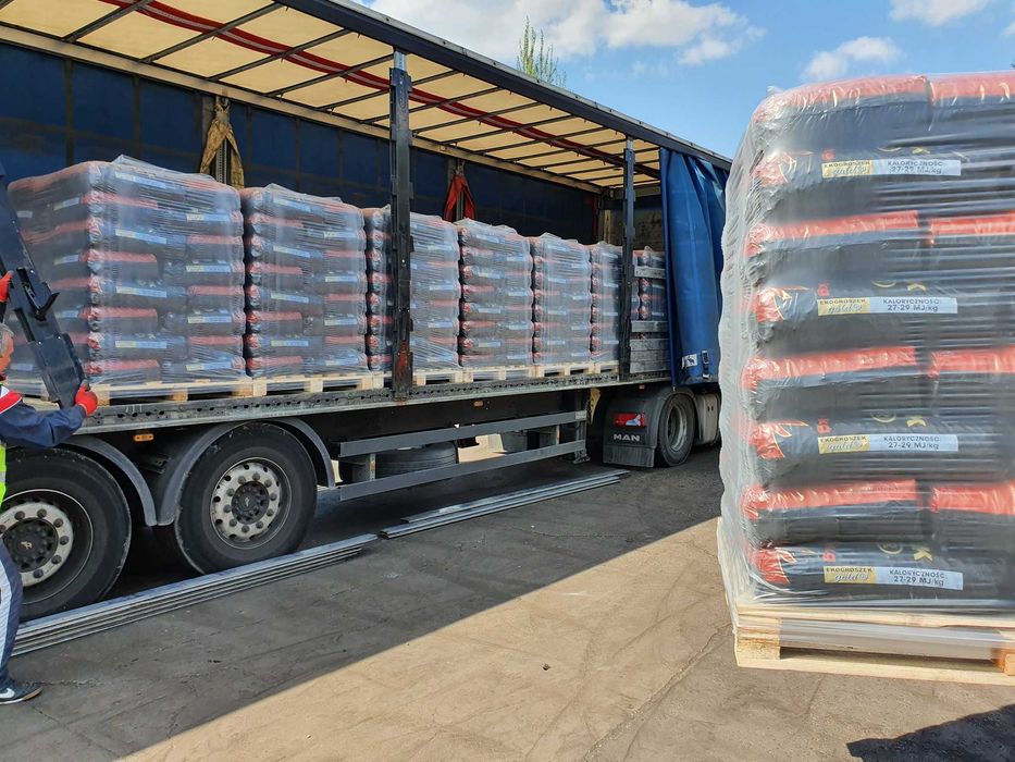 Dostępny Ekogroszek energo EXTRA PREMIUM+ workowany suchy