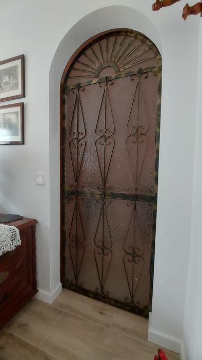 Porta de ferro (feita por artesão)