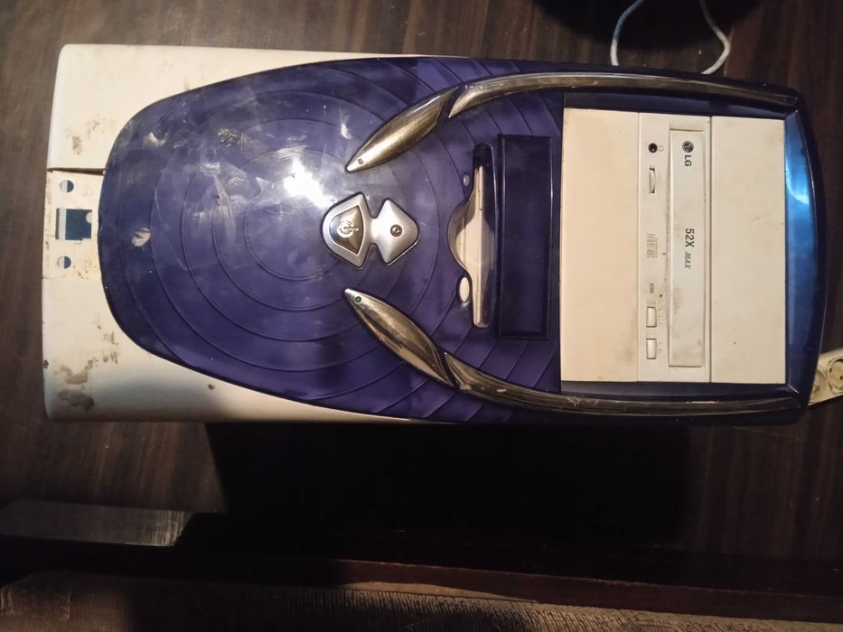 Системний блок ретро Pentium 1