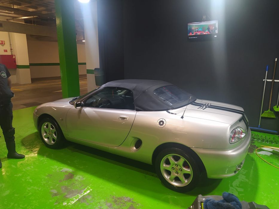 MG MGF.