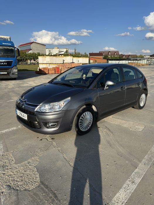 Citroen C4 2008 року 1,6 гарний стан