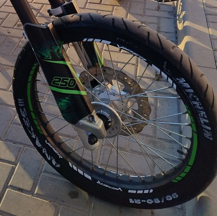 Продам или обменяю диски r21 90/90, и r18 150/70