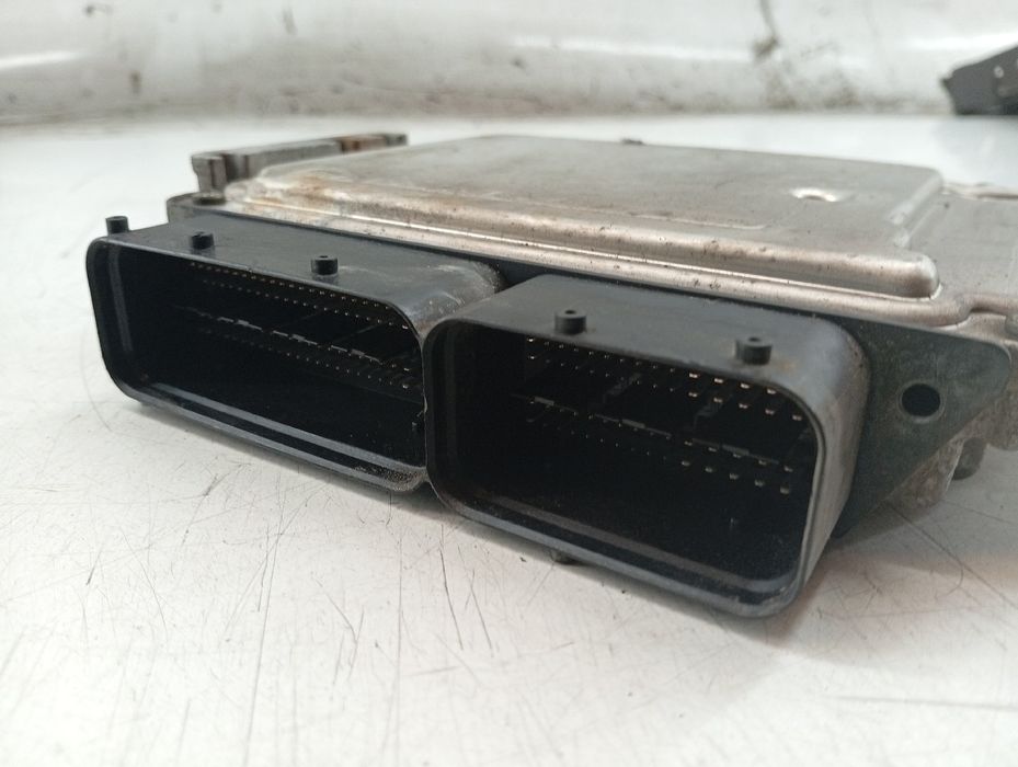 Centralina de Motor - OPEL Astra H GTC (A04) | 05 - 10