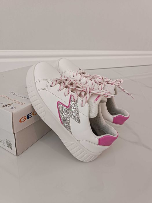 Кросівки для дівчинки Geox