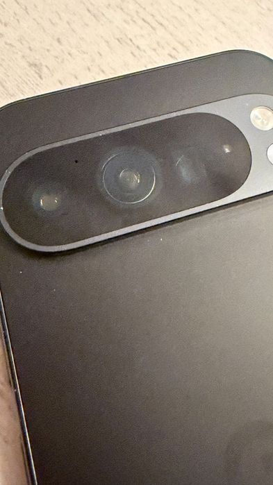 Google Pixel 9 Pro 256gb Obsidian + gratisy