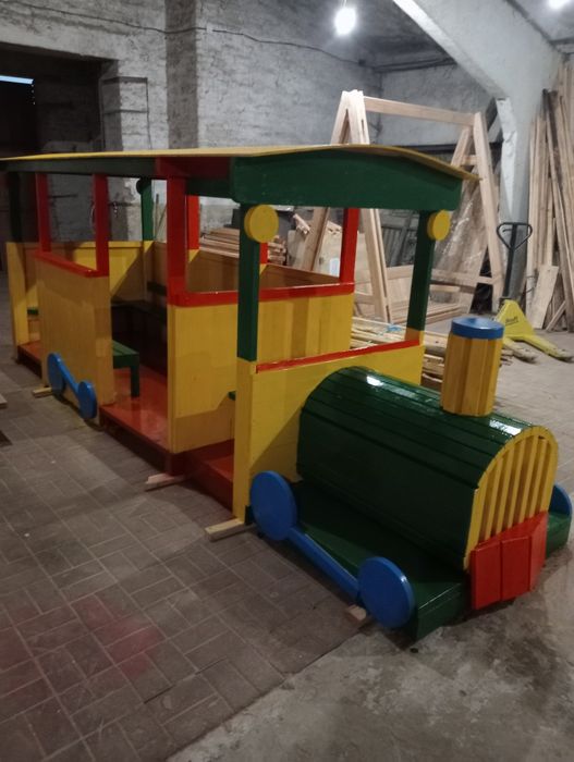 Садові меблі, гойдалки,качелі, альтанки, тераси, зони мангалу, перголи