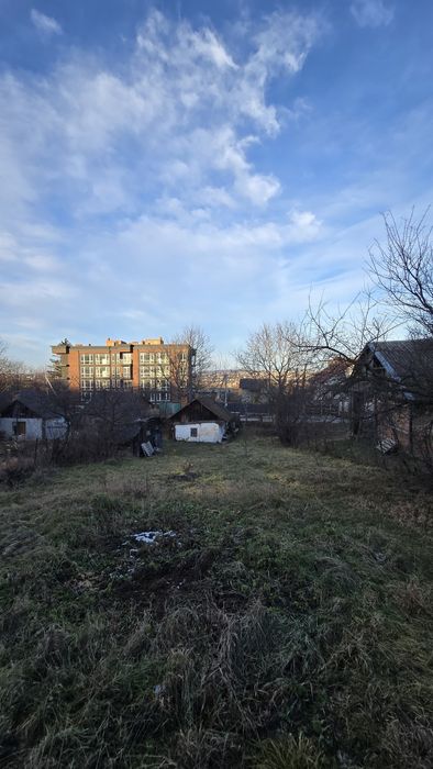 Продається земельна ділянка під забудову, вул. Р.  Шухевича