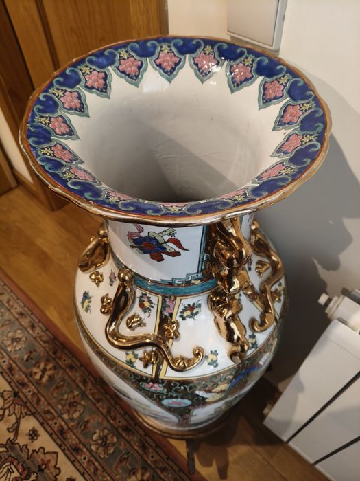 Jarrão decorativo  com a Base Chinês