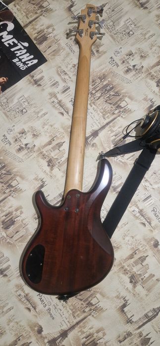 Бас-гитара корд 5 струн