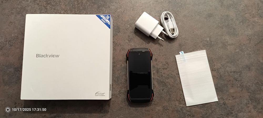 Blackview N6000 mały pancerny telefon pomarańczowy lepszy niż hamme