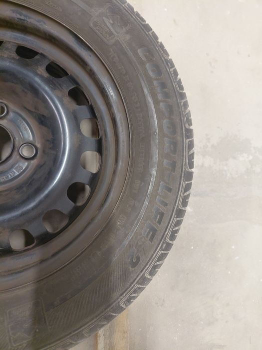 Felgi stalowe z oponami 185/70 R14  2 sztuki