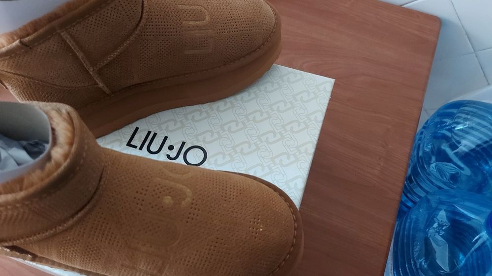 Liu jo уггі /сліпони