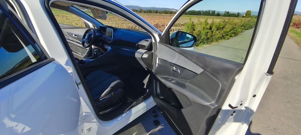 Peugeot 3008 1.5 bluehdi Allure