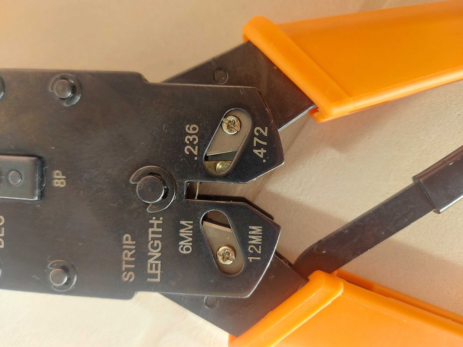 Alicate para cravar RJ-45 novo